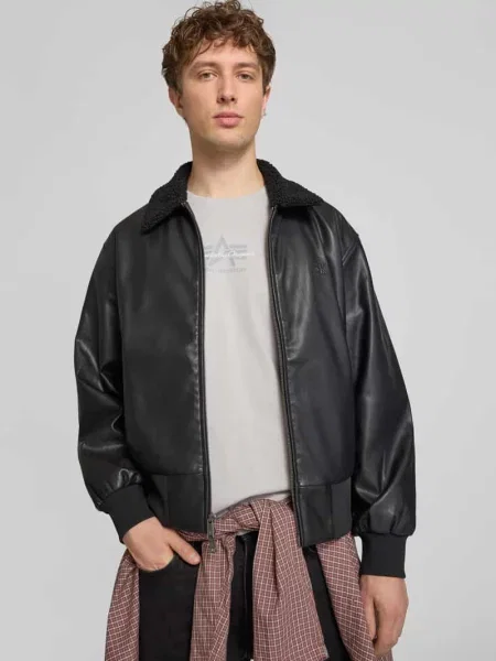T-shirt z detalem z logo Alpha Industries