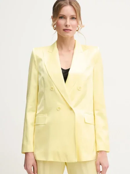 Ermanno Scervino sacou cu doua randuri de uni galben