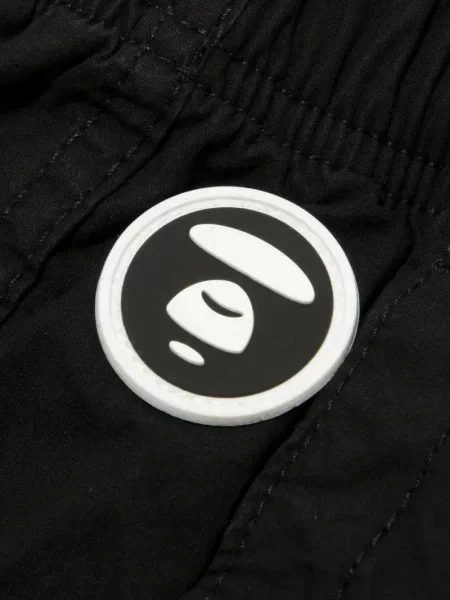 Hlače Aape By *a Bathing Ape® s autogramom crna