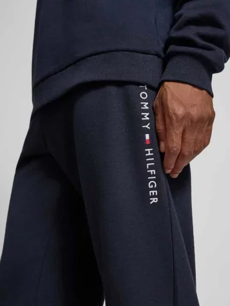 Spodnie dresowe o kroju regular fit z mieszanki bawełny Tommy Hilfiger