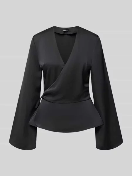 Bluzka satynowa w kopertowy styl z rękawami kimono Gina Tricot czarna