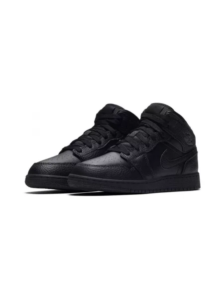 Členkové topánky Nike čierna