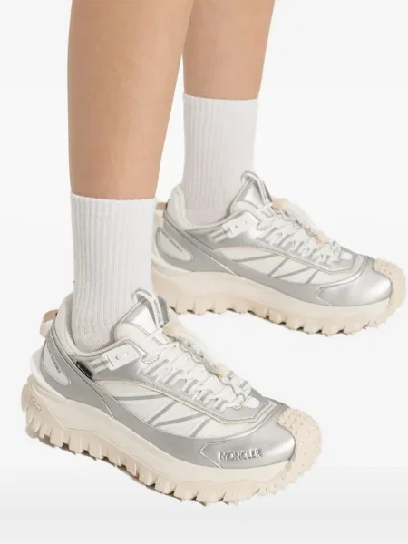 Sneakerși Moncler Trailgrip din piele argintiu