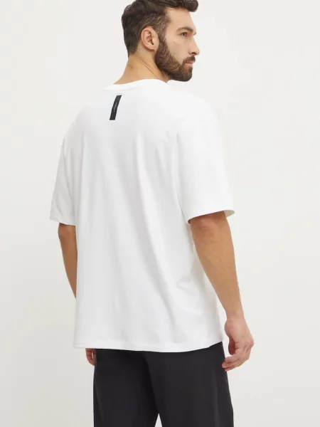 Tričko adidas Z.N.E. s potiskem béžová