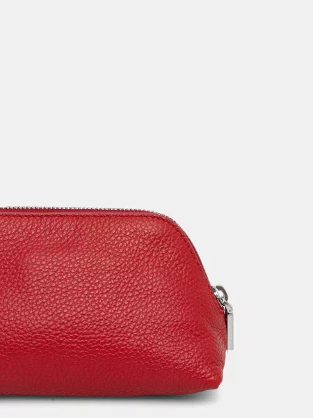 Кожаная косметичка Coccinelle