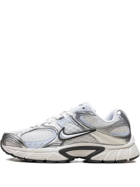Маратонки Nike бяло
