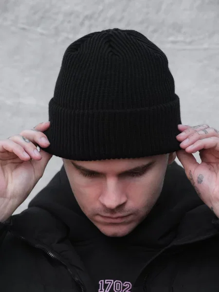 Шапка Without черная