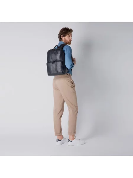 Torba na laptopa Piquadro czarna