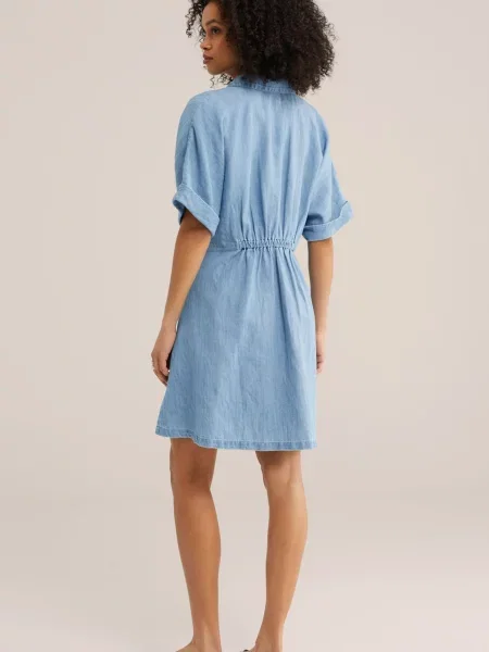 WE Fashion Rochie tip bluză deschis albastru