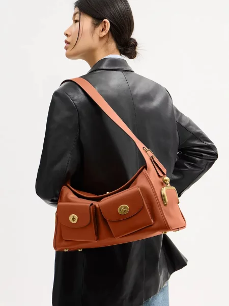 Coach сумочка hobo шкіряна Turnlock Haversack Bag