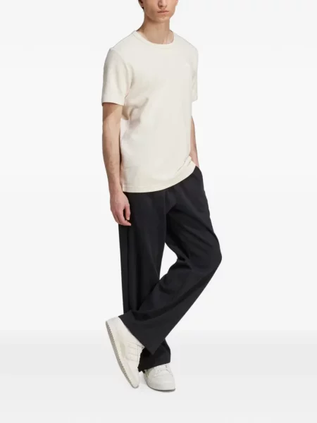 Lung pantaloni scurți Adidas din piele cu buline maro