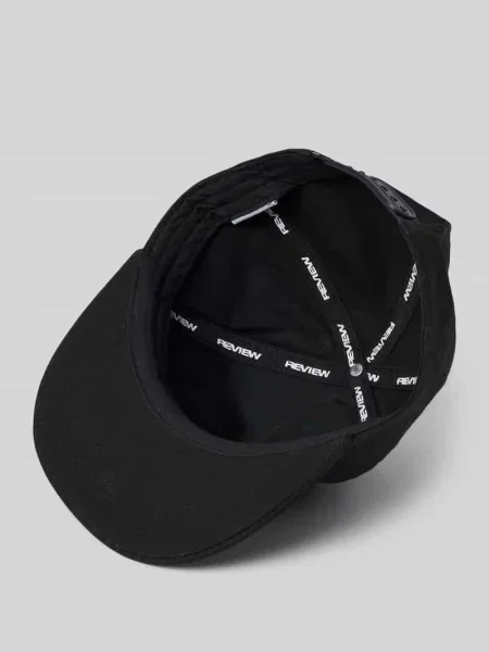 Czapka z wyhaftowanym logo Review czarna