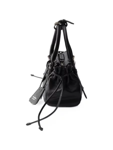 Кожена чанта Prada черно