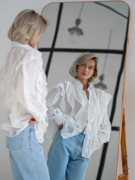 Блузка Emmelie Delage белая