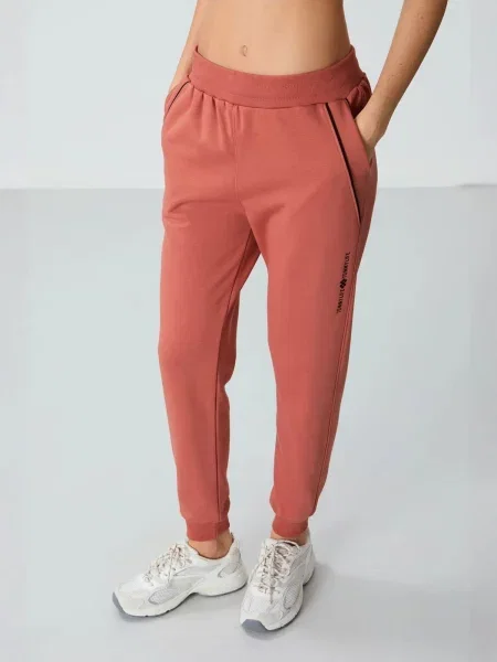Tommy Life Sportnadrágok piros