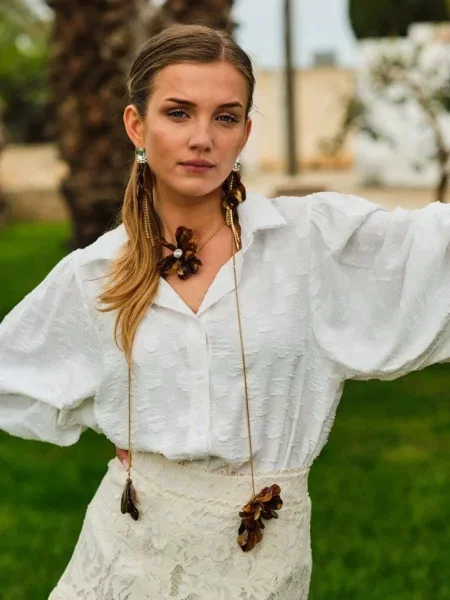 Cămașă cu Guler și Manșete Largi Yanilo albă