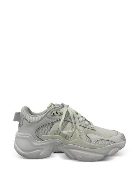 Маратонки Adidas бяло