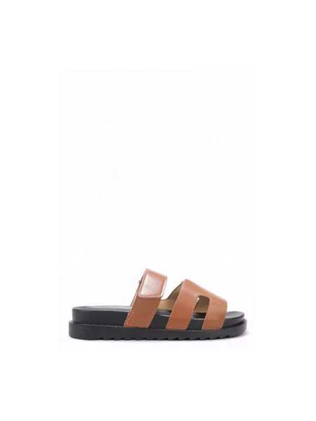 Pantofi La Modeuse maro