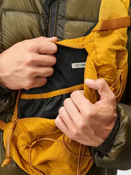Geantă crossbody C.p. Company galben
