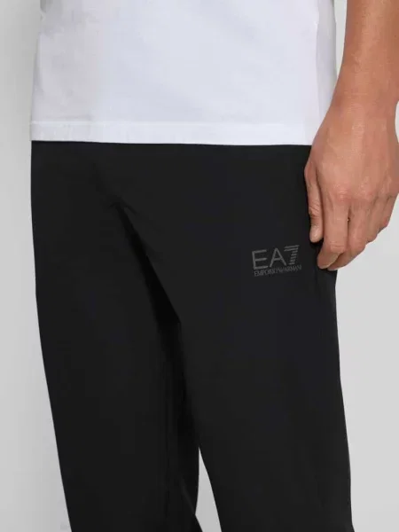 Spodnie dresowe z detalem z logo Ea7 Emporio Armani czarne