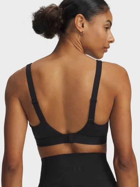 Топ Under Armour черный