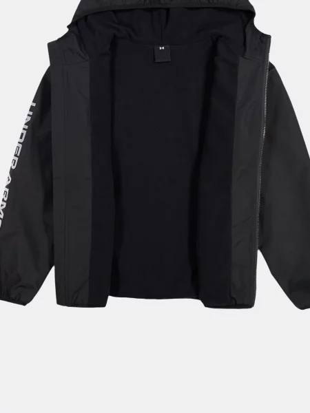 Vjetrovka Under Armour crna