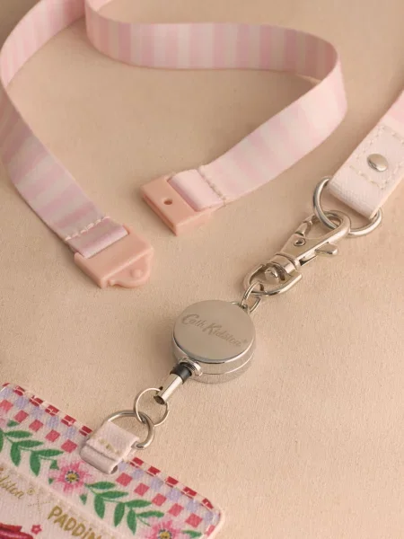 Cath Kidston Prívesky na kľúče Paddington Blossom pastelovo ružová / červená / čierna biela