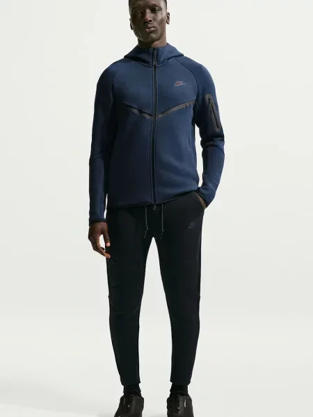 Spodnie Nike Tech Joggers black/black czarne