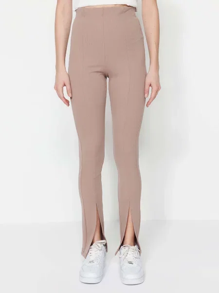 Trendyol Легінси бежевий