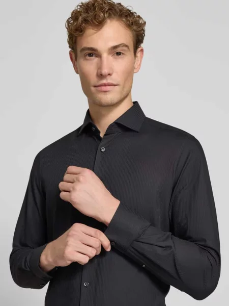 Body Koszula biznesowa o kroju slim fit z mieszanki bawełny Olymp Level 5 czarna