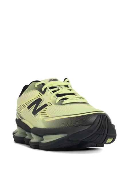 Sneakers New Balance με φθαρμένο εφέ πράσινο
