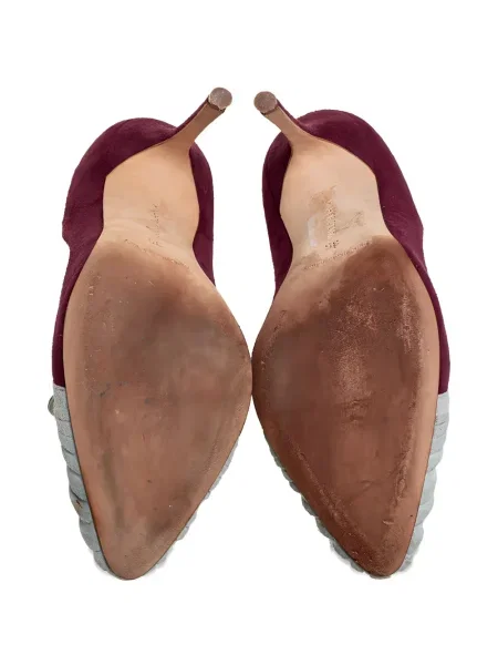 Pantofi cu toc Manolo Blahnik din piele de căprioară roșu