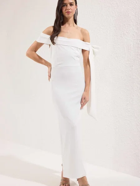 Trendyol Rochie de seară alb