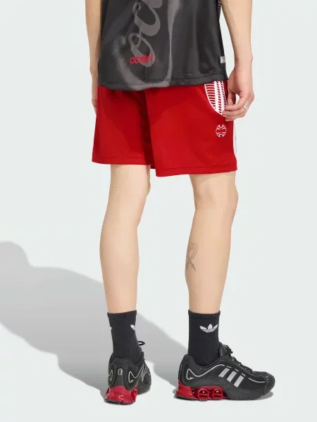 Повседневные шорты Adidas красные