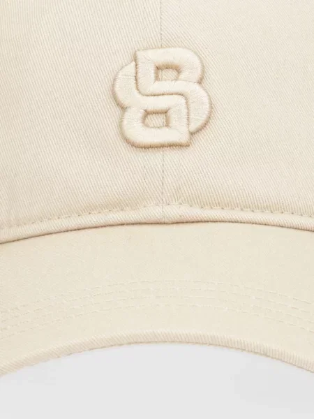 Кепка Boss с аппликацией бежевая