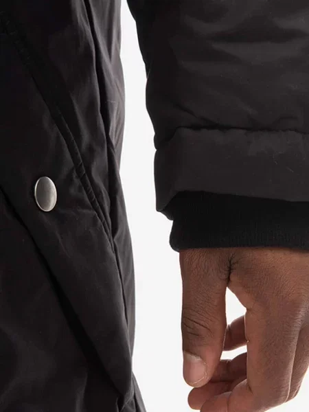 Демисезонная куртка A.p.c. черная