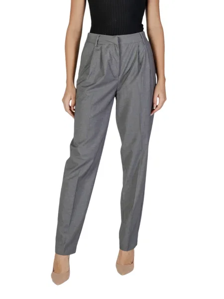 Spodnie z wysokim stanem i zakładkami w pasie model ‘RILEY LANYA’ Vila szare