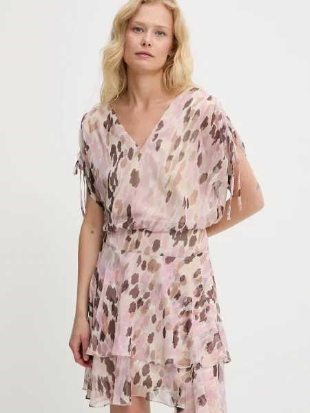 Answear Lab rochie mini evazati roz