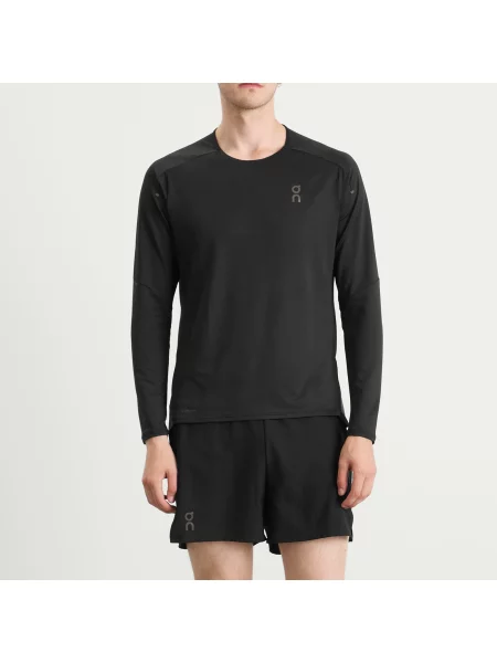 ON Performance Lg T-Shirt in Black/Eclipse Size Large | END. Clothing czarna
