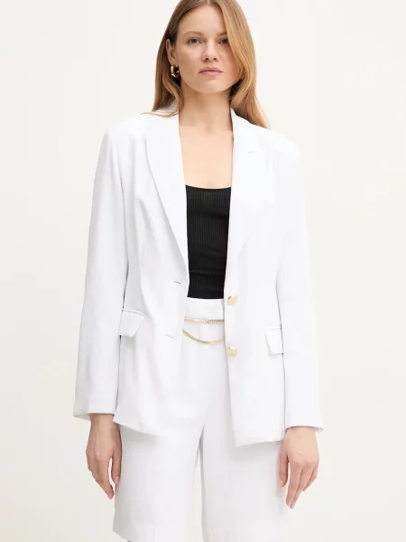 Fracomina sacou un singur rand de uni alb