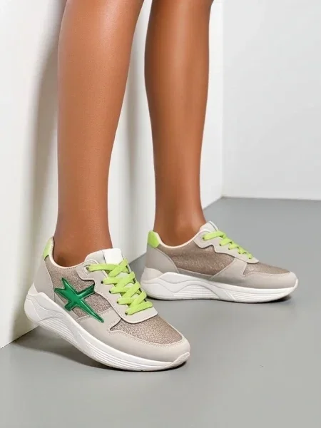 Sneakerși Resti alb