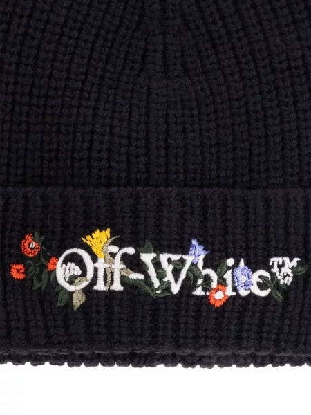 Căciulă Off-white cu model floral alb