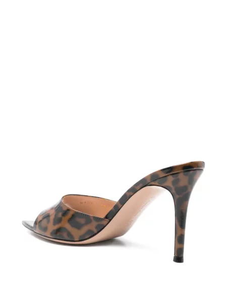 Sandale Gianvito Rossi din piele maro