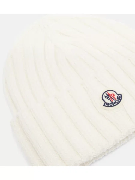 Căciulă Moncler de lână cu autograf alb