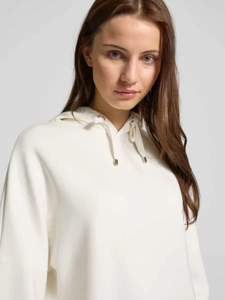 Bluza z kapturem krótka ze scuby z rękawem o dł. Tom Tailor biała