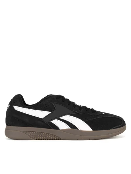 Sneakersy Reebok w miejskim stylu czarne