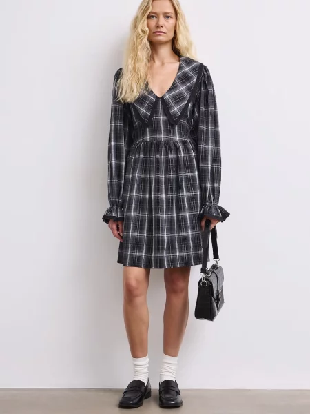 Medicine rochie evazată