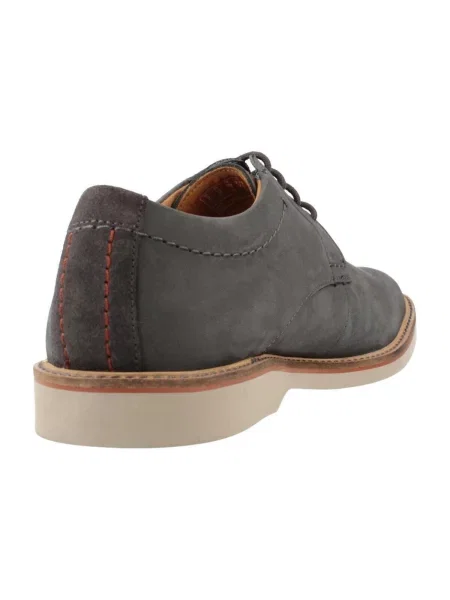 Pantofi Clarks gri