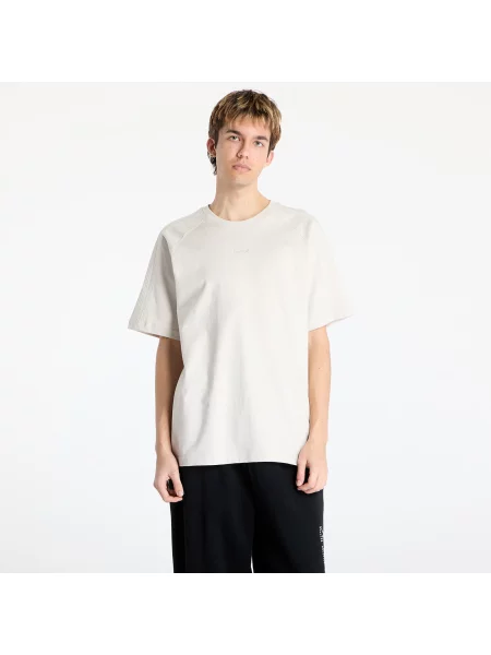 Тениска adidas Originals Essential с изчистен дизайн бежово