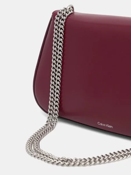Calvin Klein női műbőr keresztpántos táska